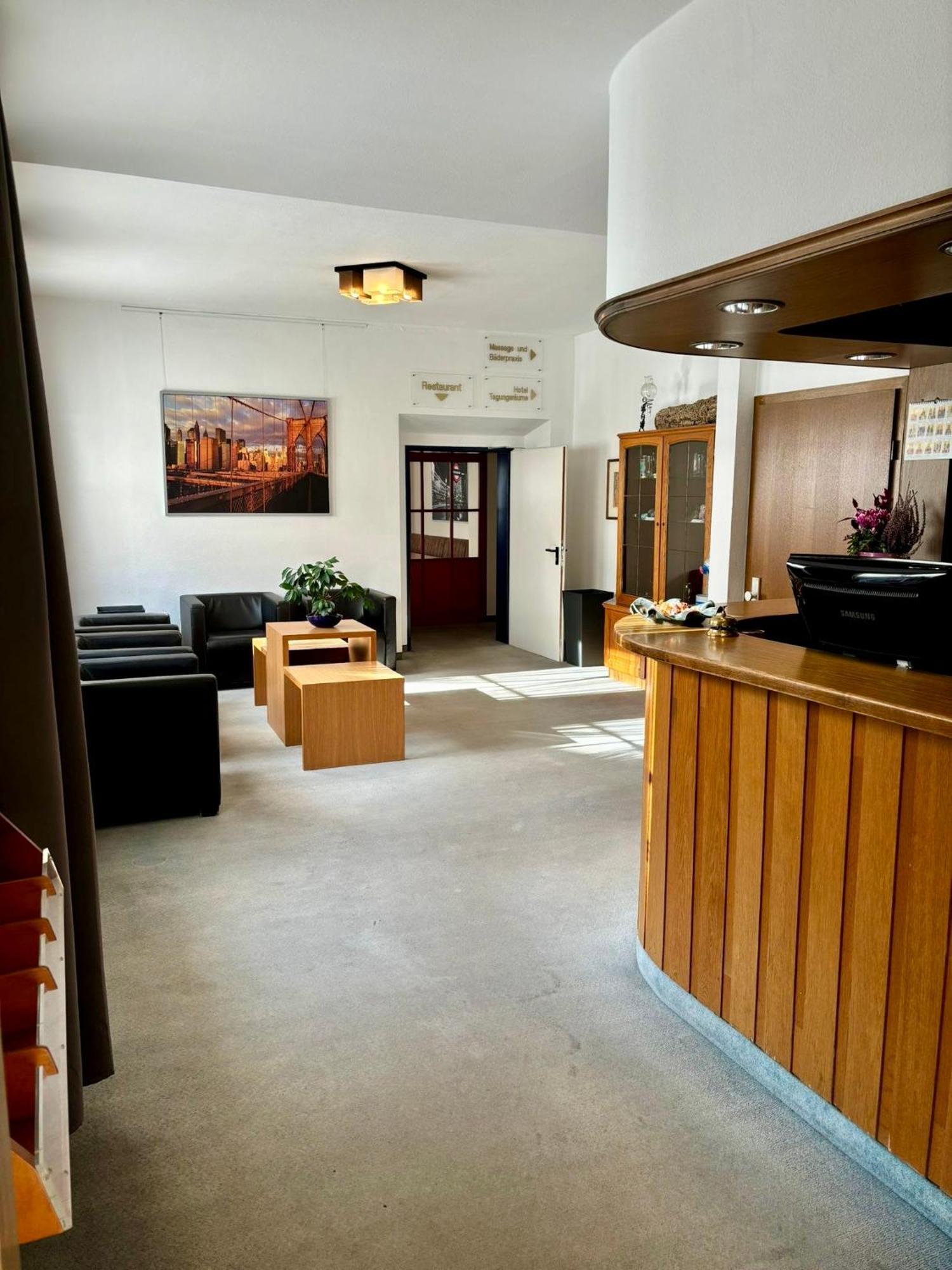 Adamidis Hotel Altenmedingen Dış mekan fotoğraf