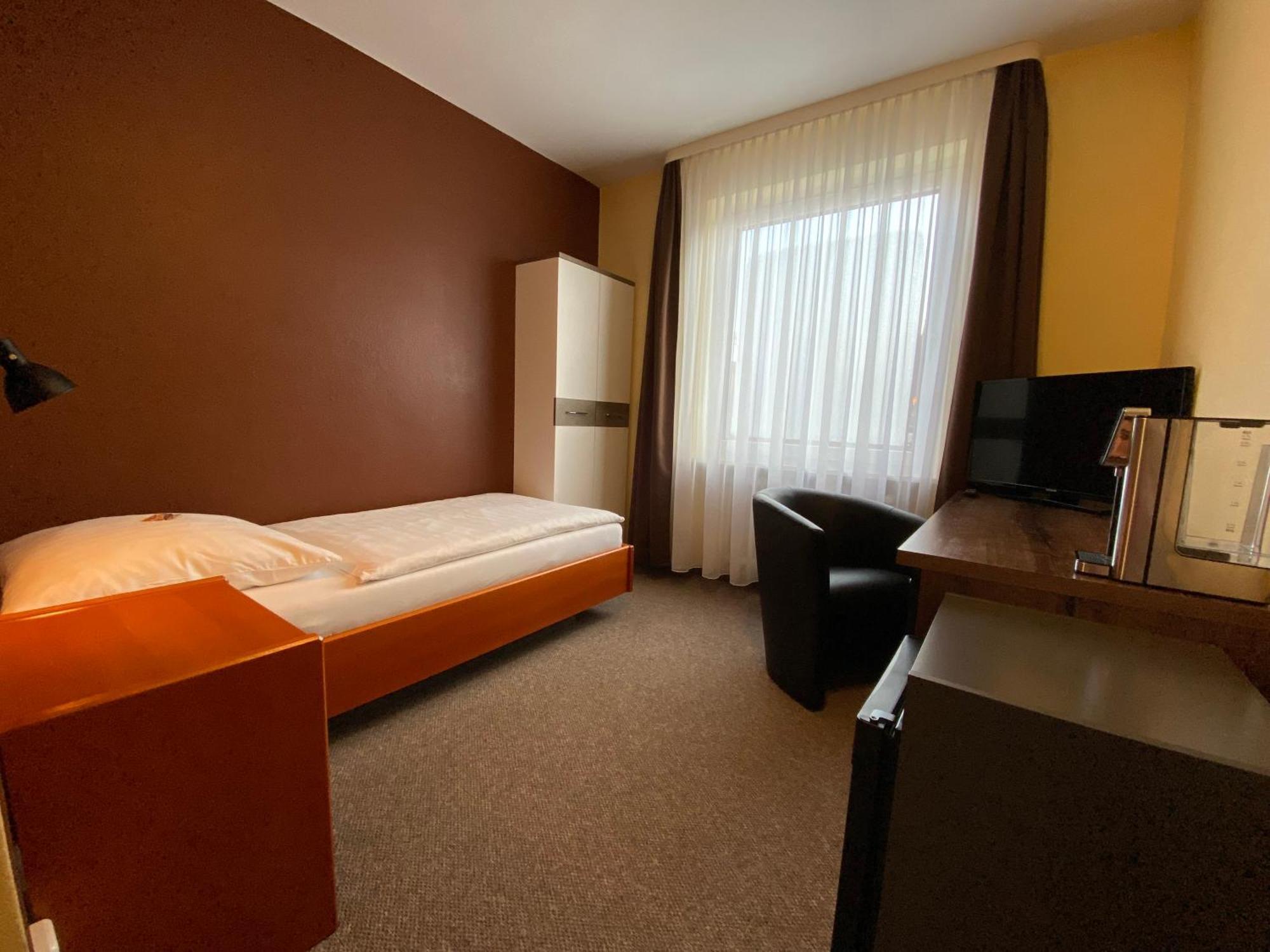 Adamidis Hotel Altenmedingen Dış mekan fotoğraf