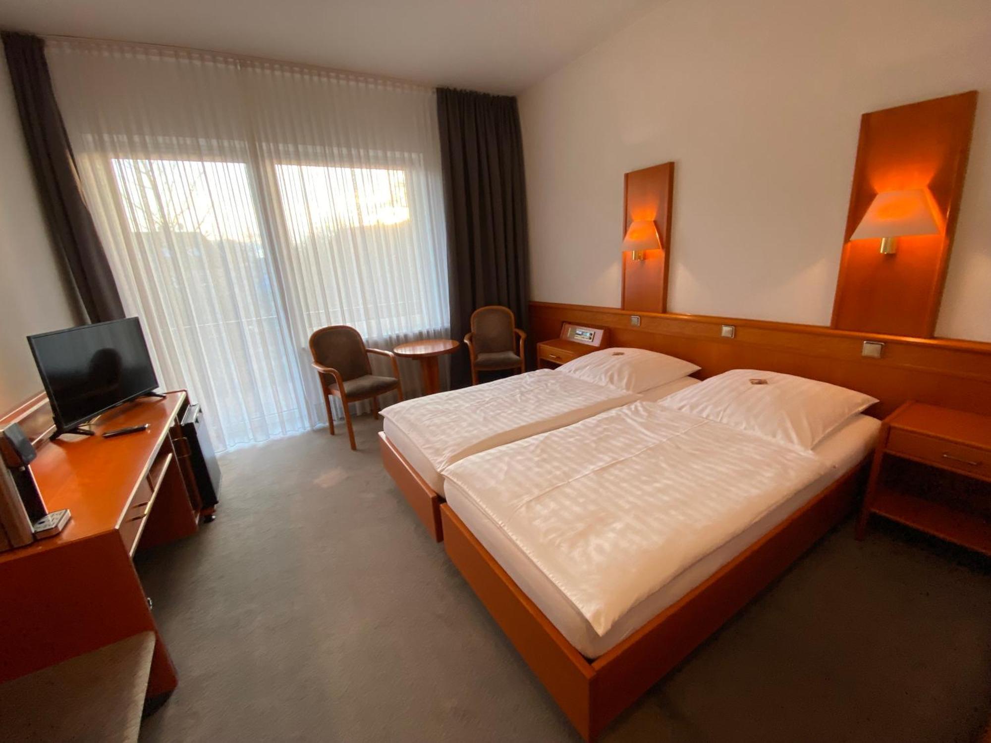 Adamidis Hotel Altenmedingen Dış mekan fotoğraf