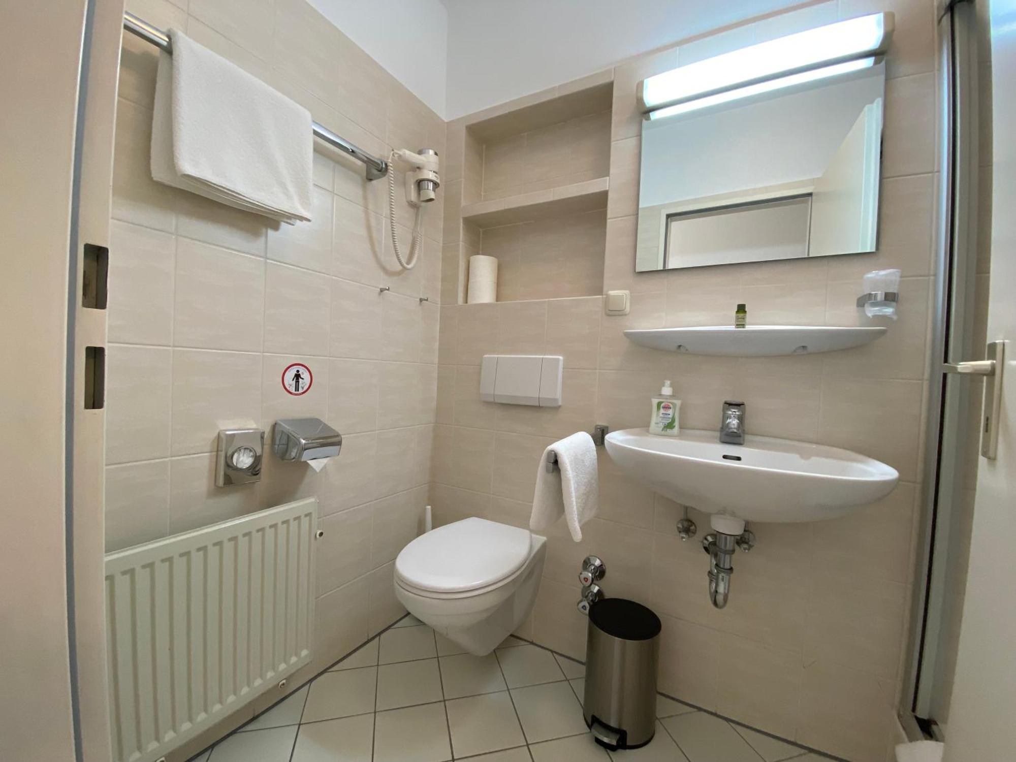 Adamidis Hotel Altenmedingen Dış mekan fotoğraf