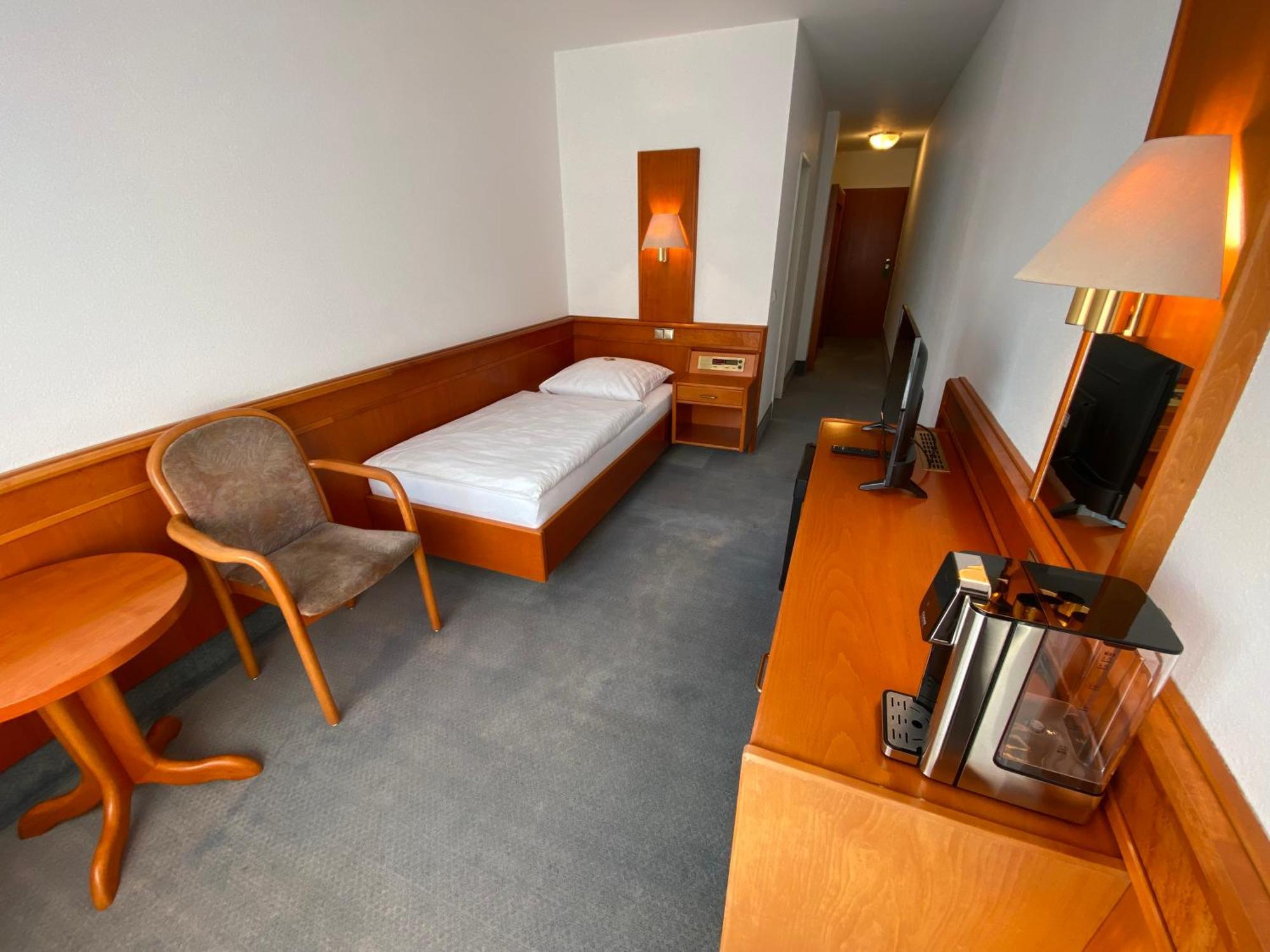 Adamidis Hotel Altenmedingen Dış mekan fotoğraf