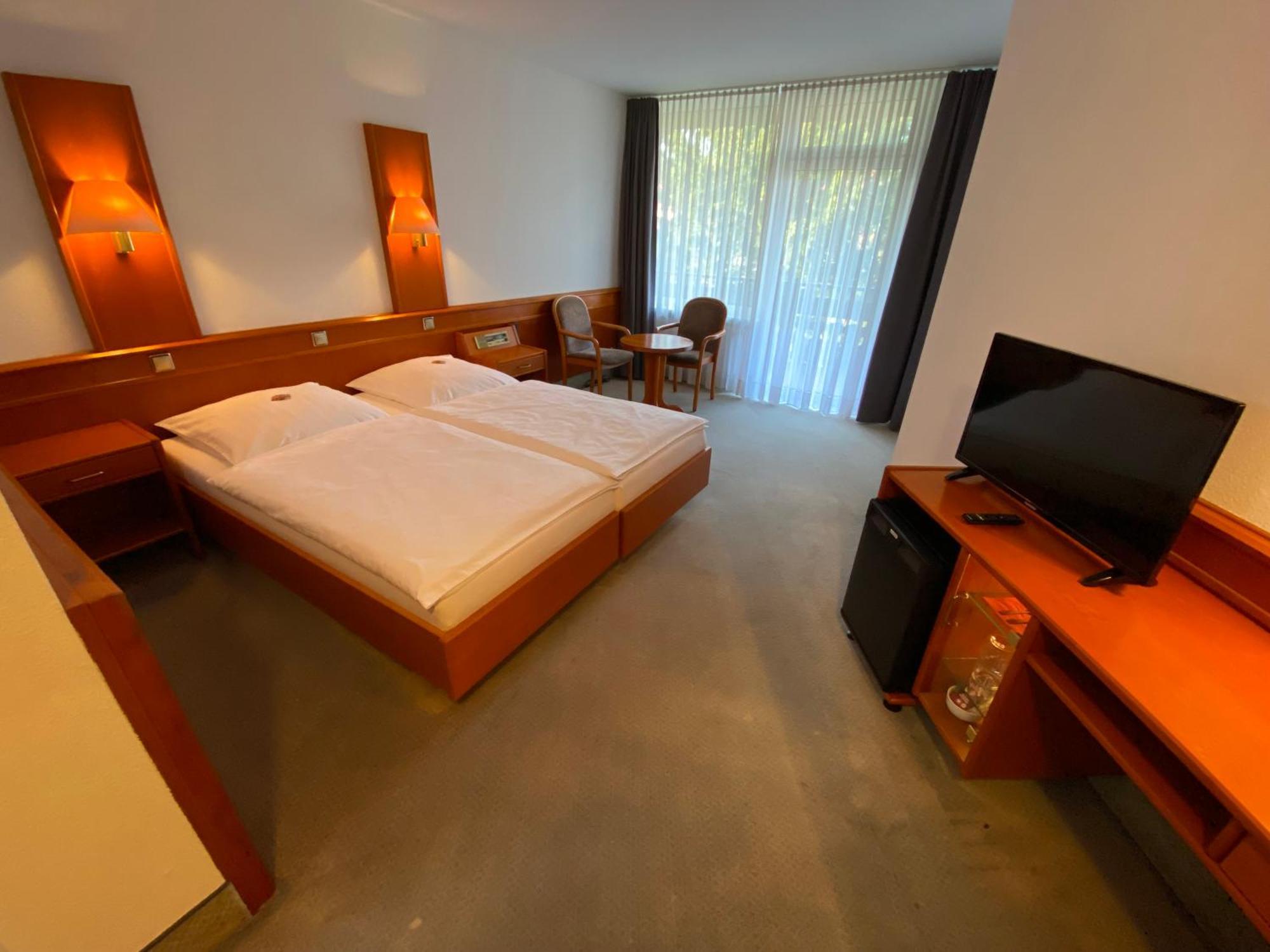 Adamidis Hotel Altenmedingen Dış mekan fotoğraf